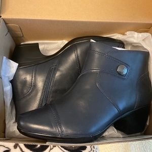 Clarks Emily Calle Navy Booties
